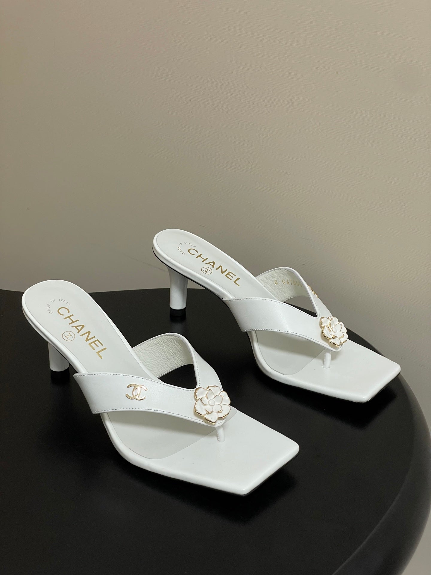 Chanel 2026 Square Toe Slingback Sandals Cowhide Sheepskin 834729