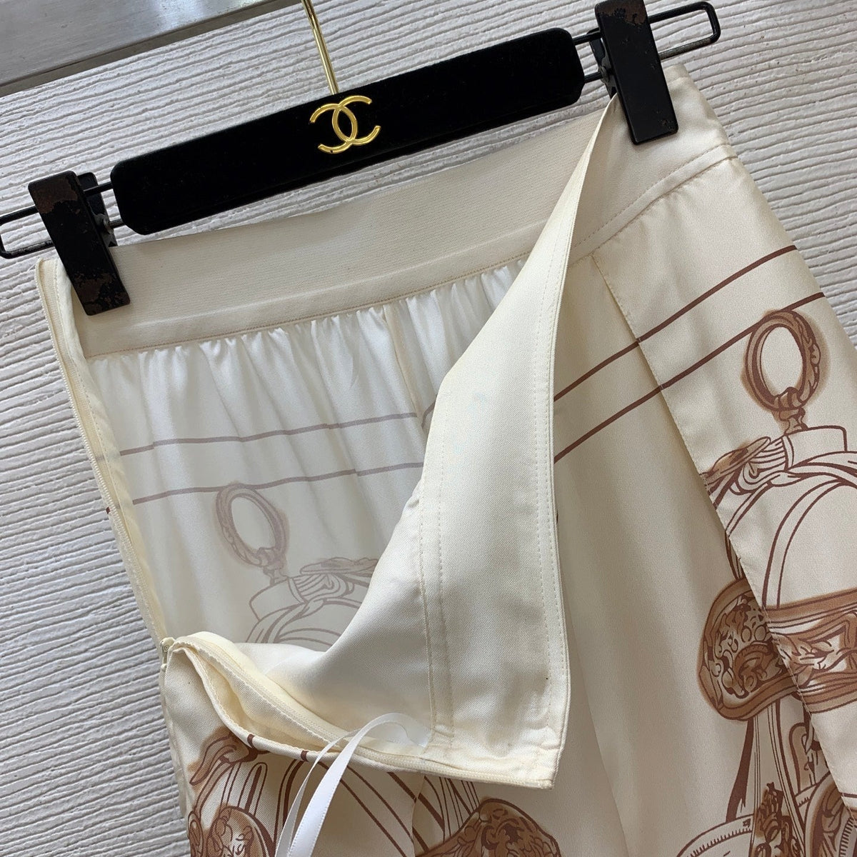 HM Brides de Gala Gold Sweater & Trousers Set Silk 402615