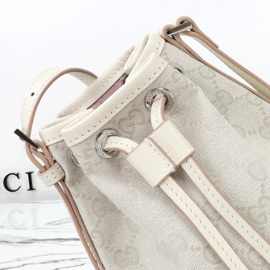 Gucci 2026 Tribeca Small Bucket Bag 20cm Cream Canvas Leather