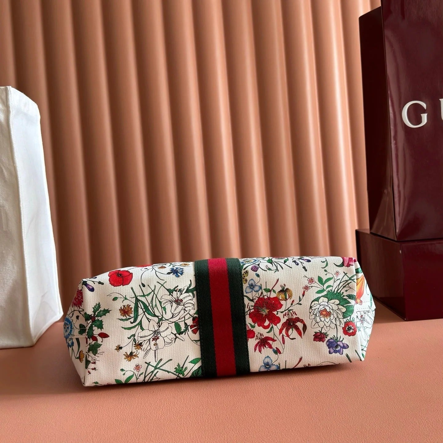 Gucci 2026 Giglio Flora Tote Bag 25cm Leather