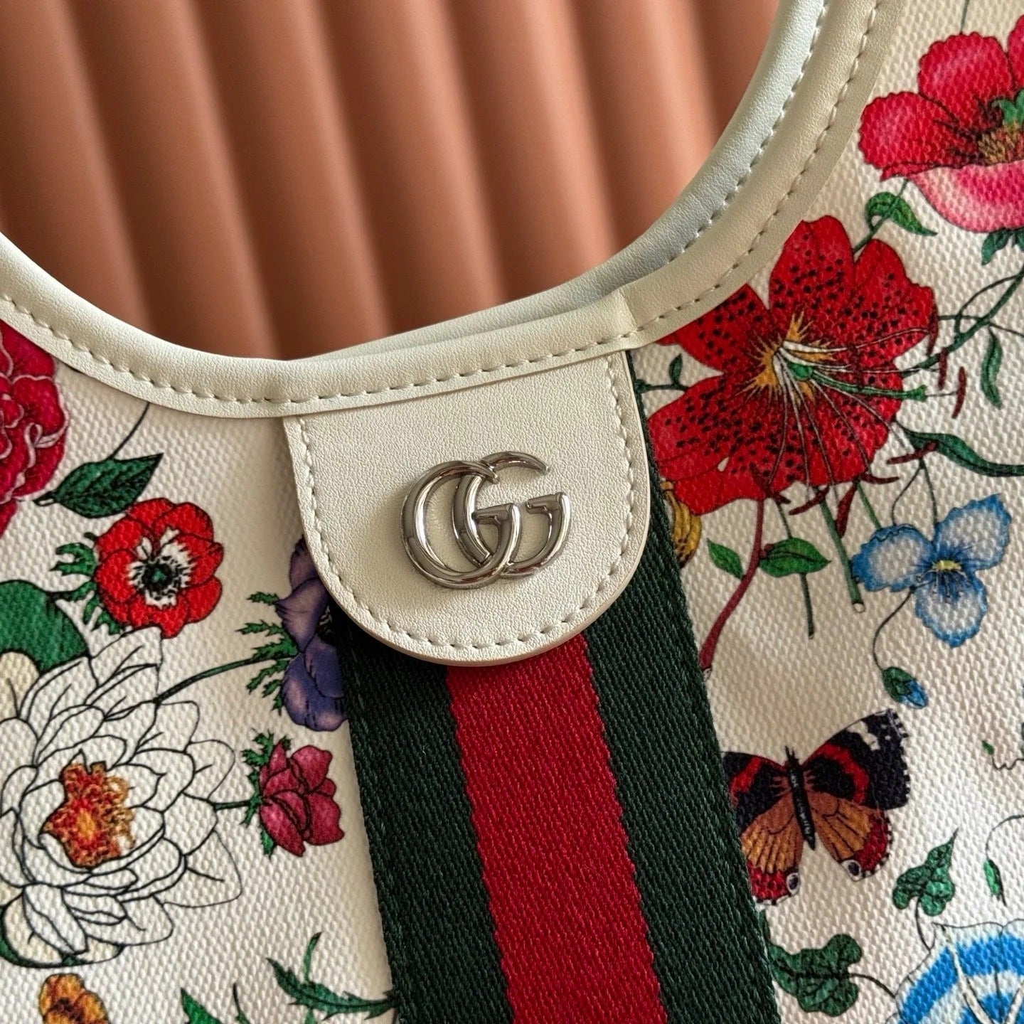 Gucci 2026 Giglio Flora Tote Bag 25cm Leather