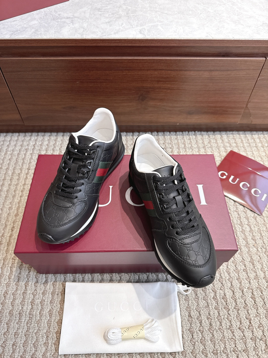GG Re-Motion Sneakers Black Leather 104410