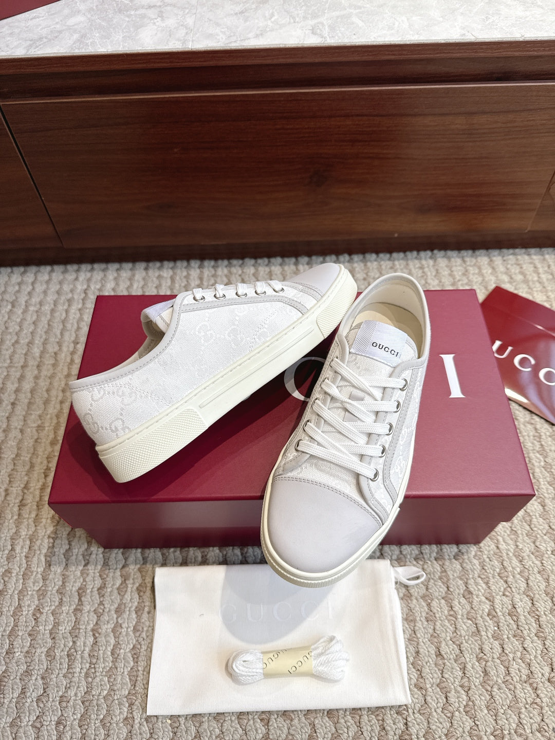 GG Tennis 1977 Low-Top Sneakers Grey White Leather Canvas 104417
