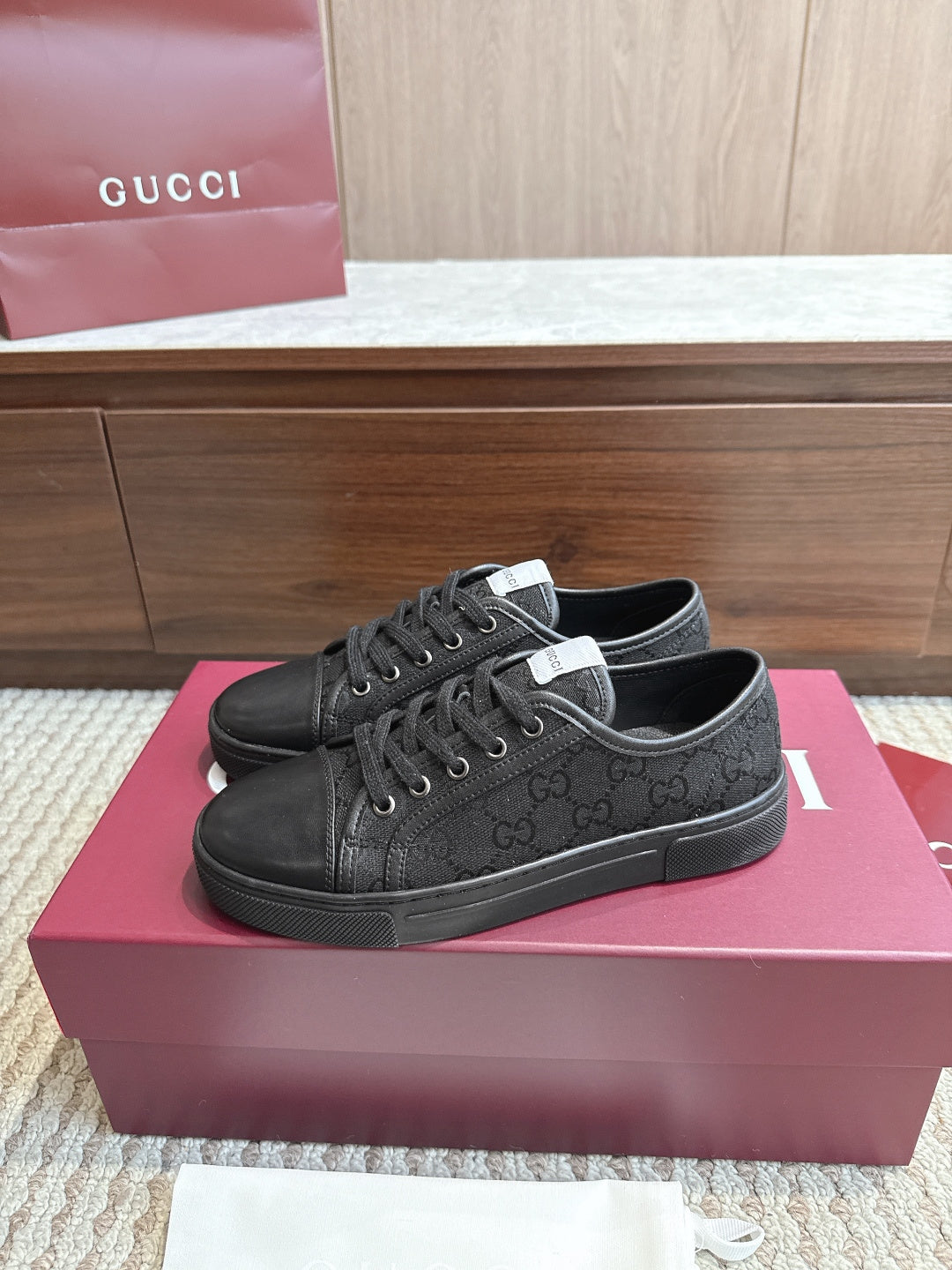 GG Tennis 1977 Low-Top Sneakers Black Leather Canvas 104419