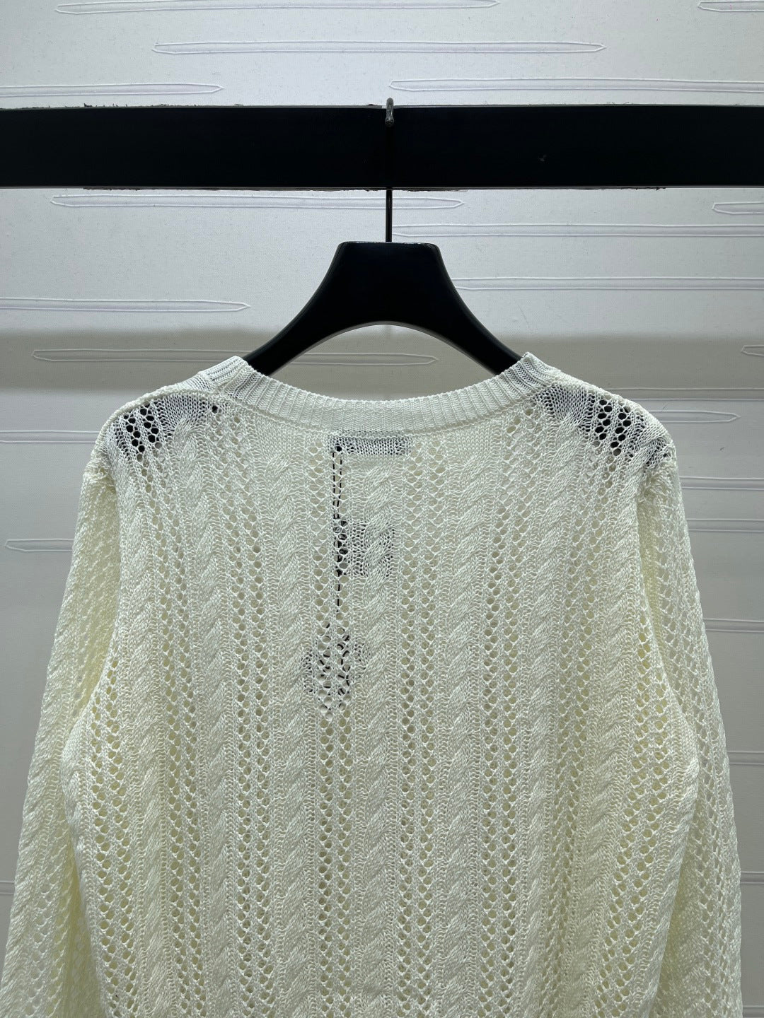 Loewe 26s Cable Knit Long-Sleeve Sweater Cream 406570
