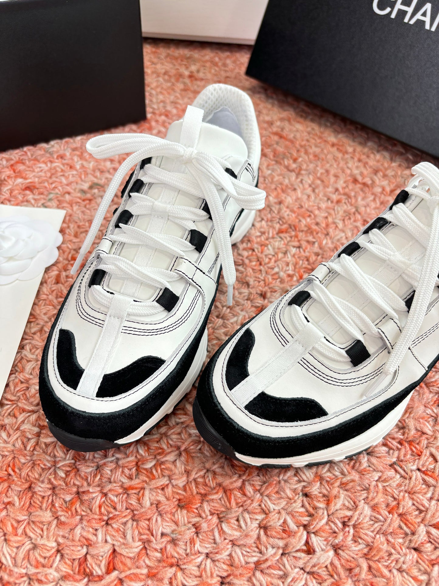 CC SS26 Casual Shoes Black White Leather Suede 648249
