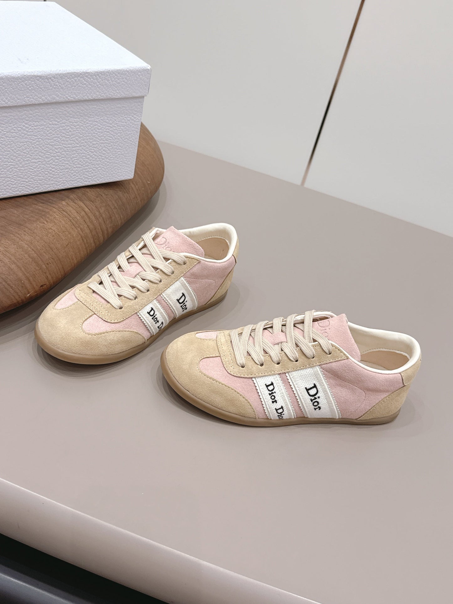 CD 26A Casual Sneakers Beige Light Pink Suede 739338