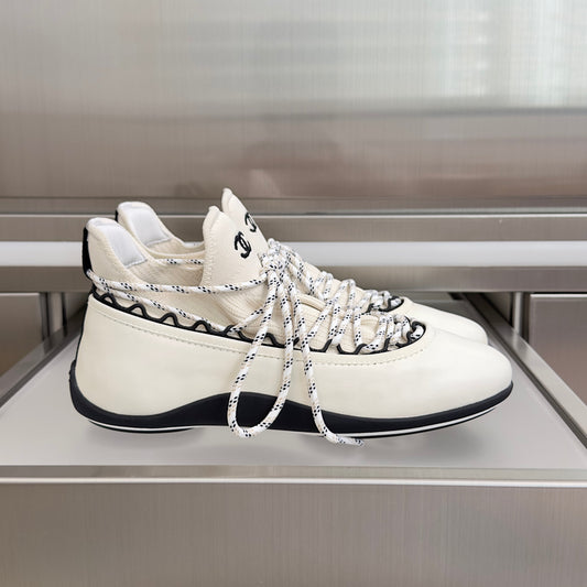 CC 26s Métiers d’art 2026 Sneakers White Sheepskin Fibers 869407