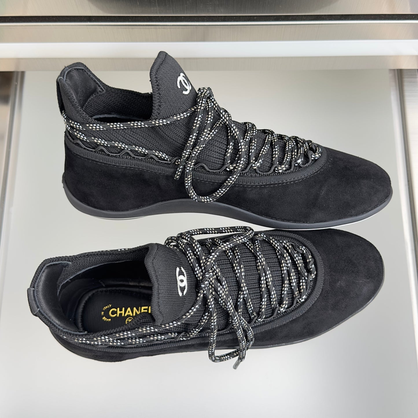 CC 26s Métiers d’art 2026 Sneakers Black Suede Fibers 869410