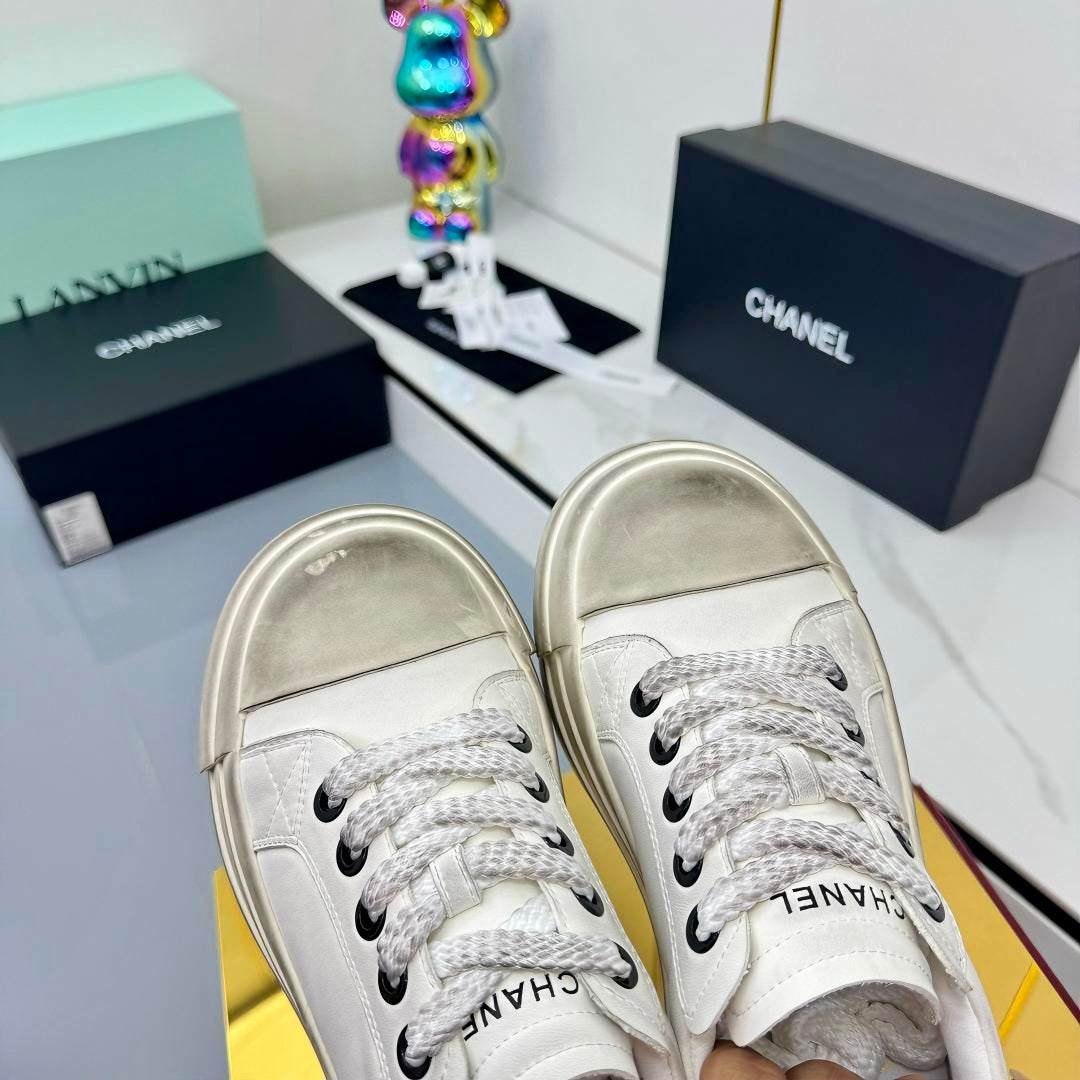 CC 25C Dirty Casual Sneaker White Sheepskin Rubber 413854