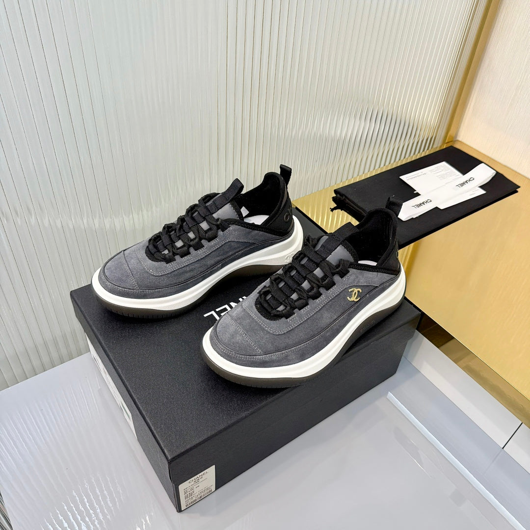 CC 26s Casual Sneakers Grey Suede 928044