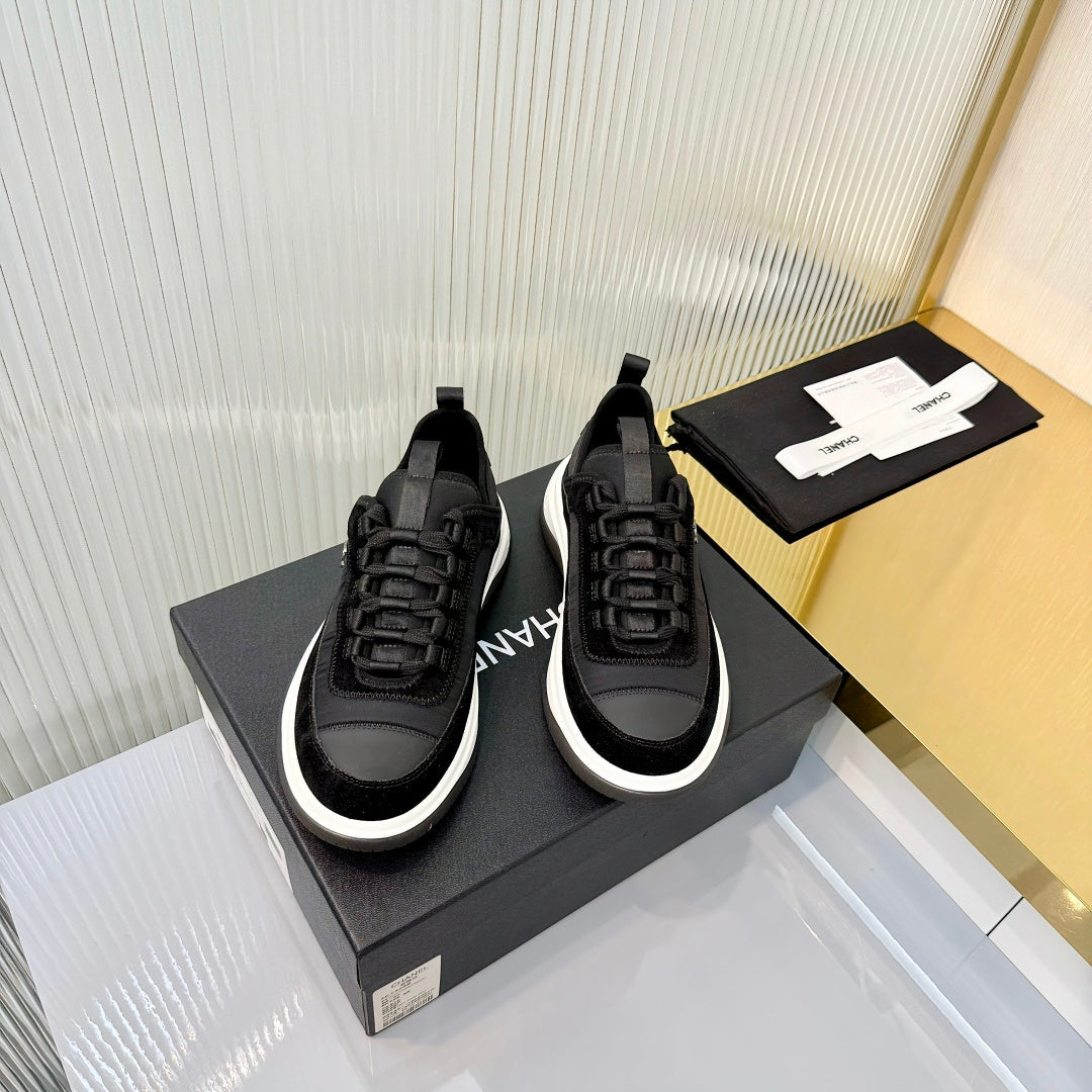 CC 26s Casual Sneakers Black Suede 928048