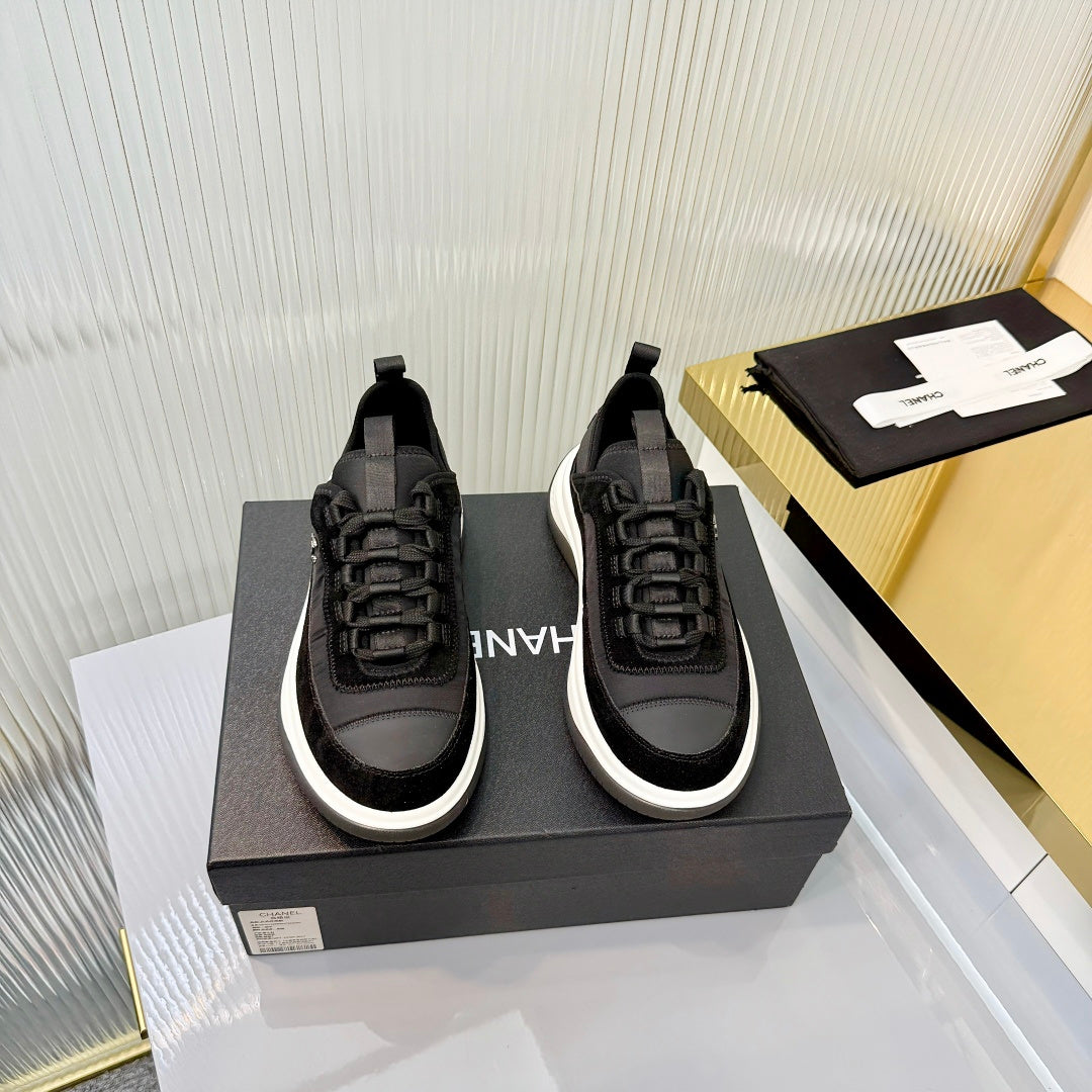 CC 26s Casual Sneakers Black Suede 928048
