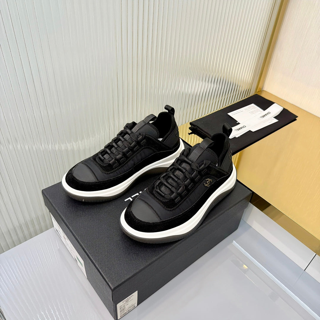 CC 26s Casual Sneakers Black Suede 928048