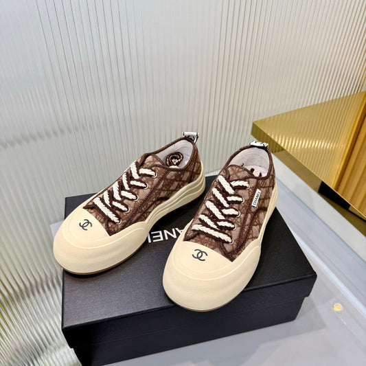 CC 26s Biscuit Shoes Brown White Sheepskin Denim 927709
