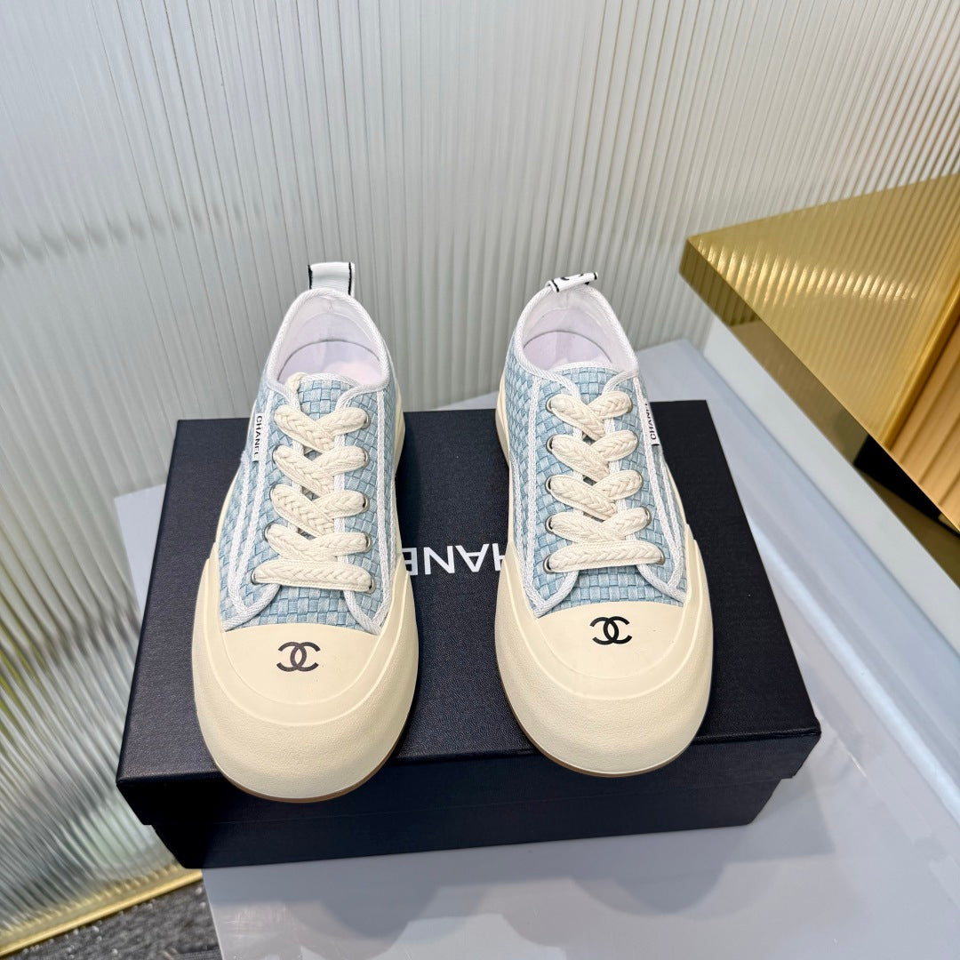 CC 26s Biscuit Shoes Light Blue White Sheepskin Denim 927707