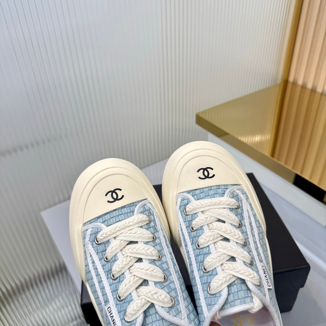 CC 26s Biscuit Shoes Light Blue White Sheepskin Denim 927707