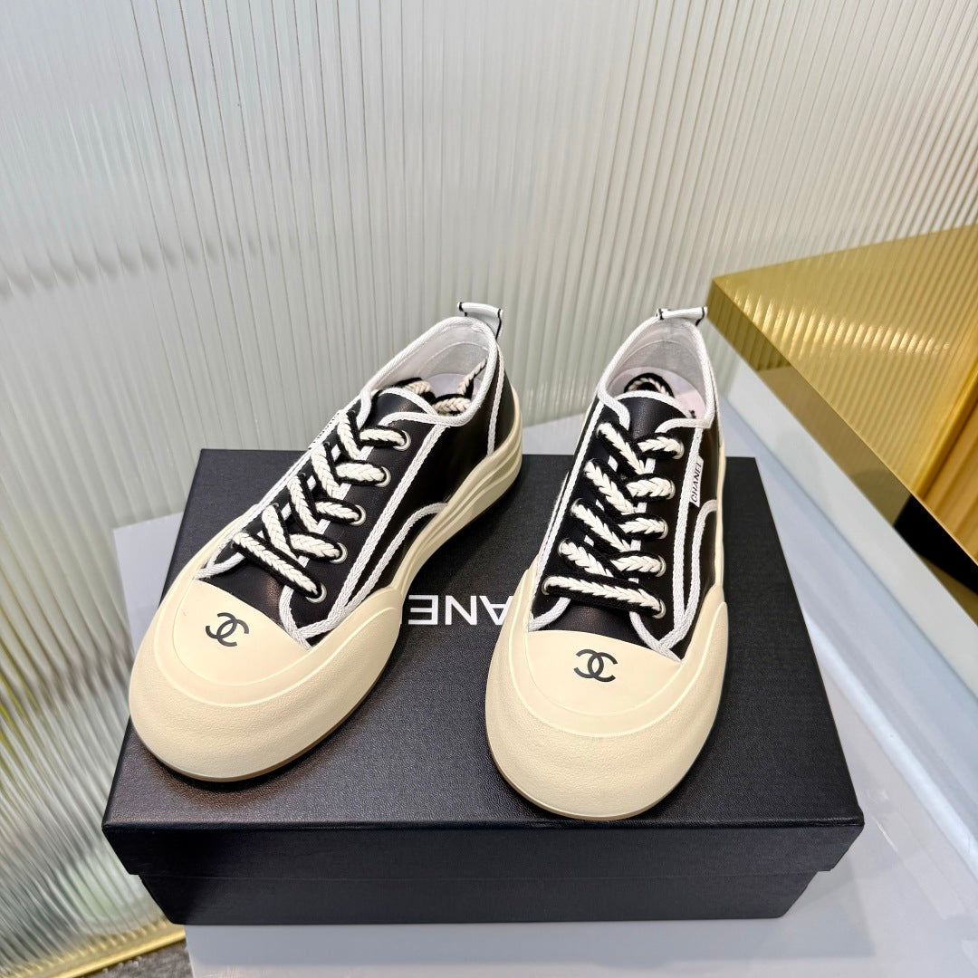 CC 26s Biscuit Shoes Black White Sheepskin 927711