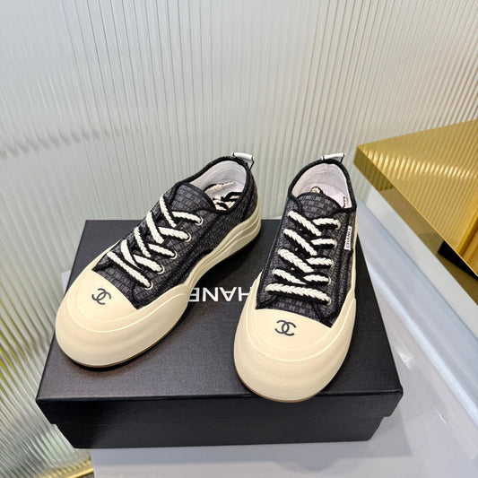 CC 26s Biscuit Shoes Black White Fabric Sheepskin 927712