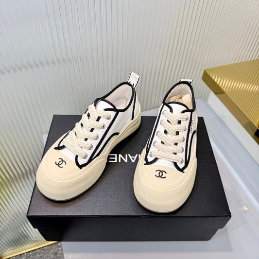 CC 26s Biscuit Shoes White Fabric Sheepskin 927713