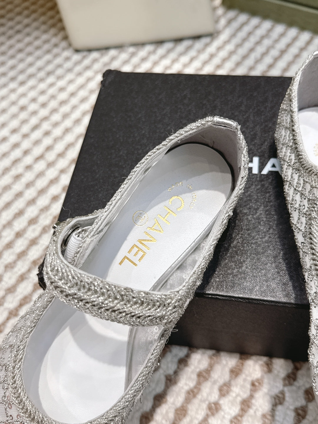 CC 25s AW Ballet Flat Sliver Sequin Woven 612350