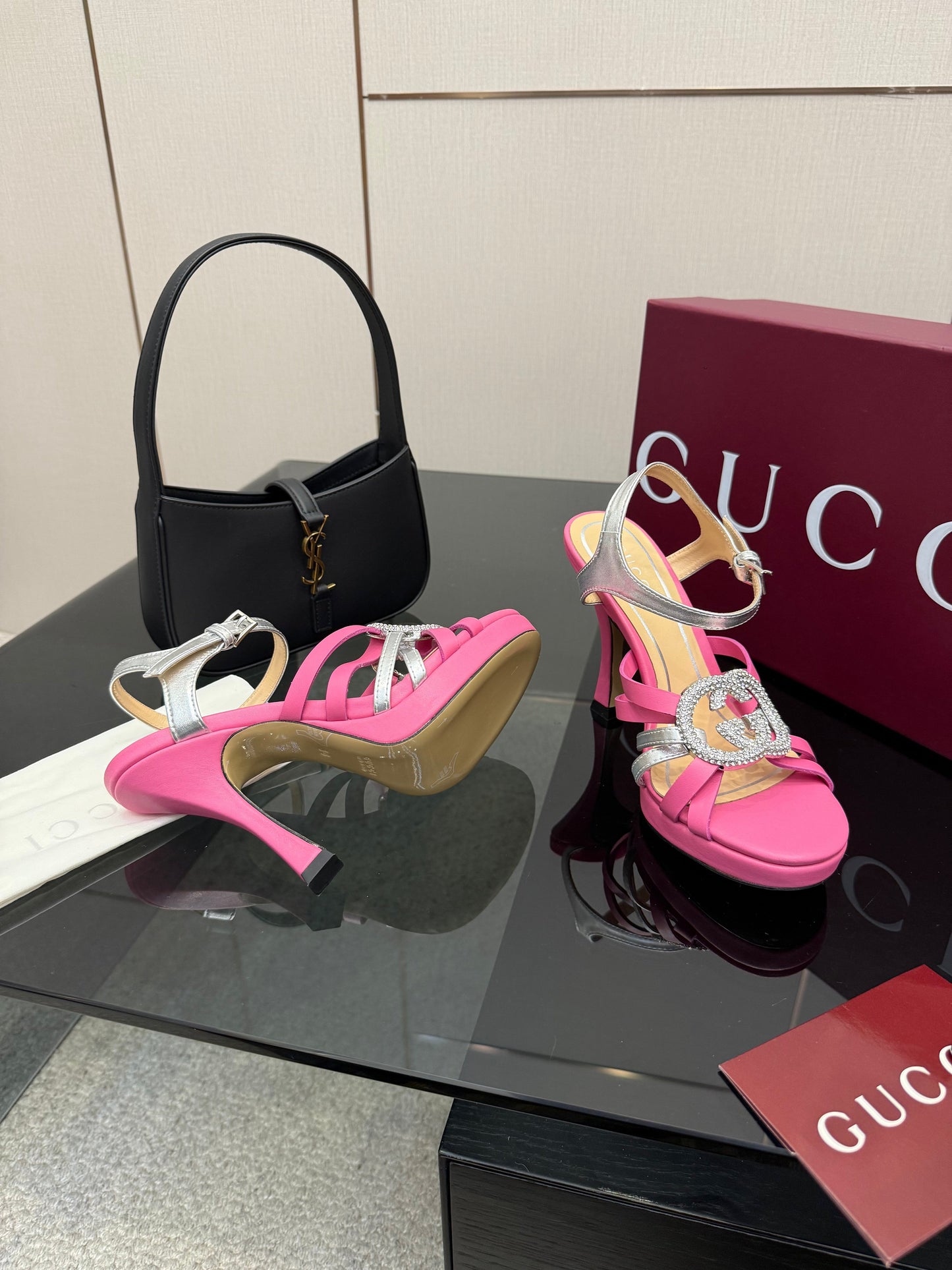 GG Pump 10.5cm With Crystal Interlocking G Pink Sliver Leather