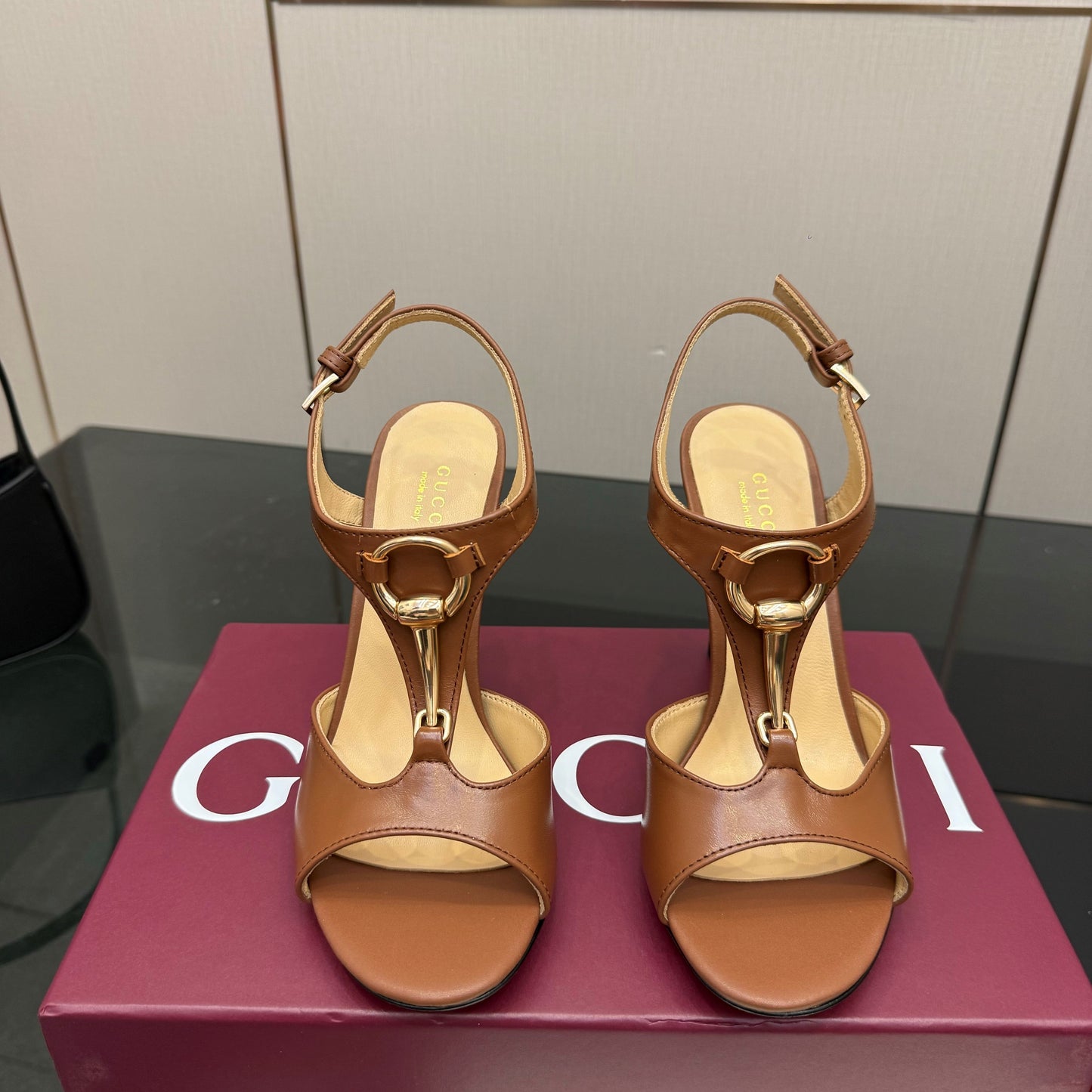 GG G-Buckle High-Heeled Sandals 10.5cm Brown Cowhide 725308