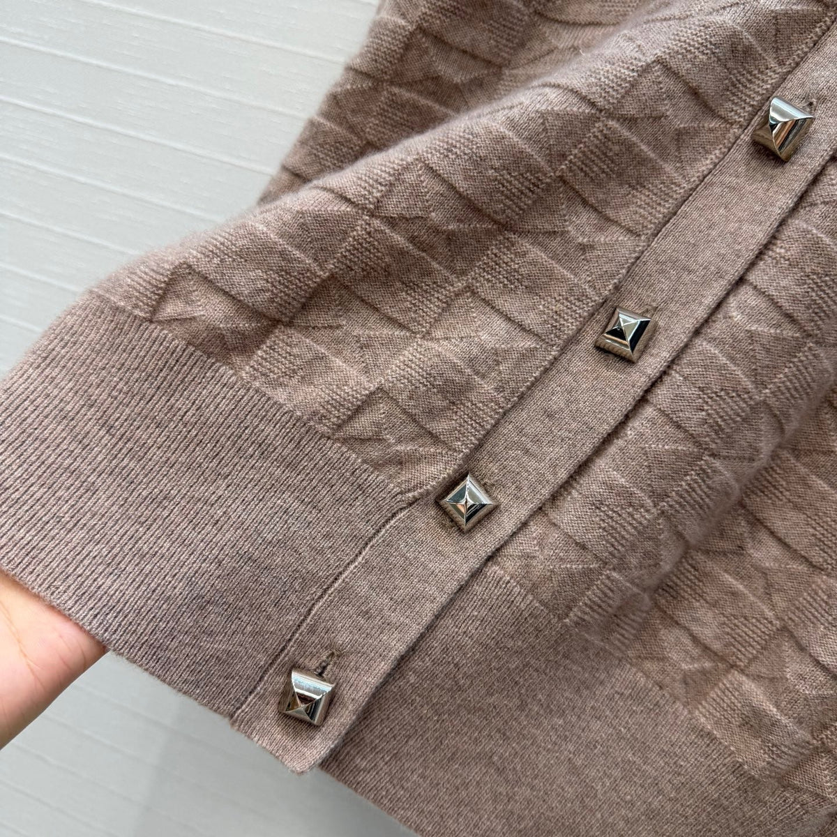 HM Monogram Toweling Cardigan Taupe Cashmere 402937