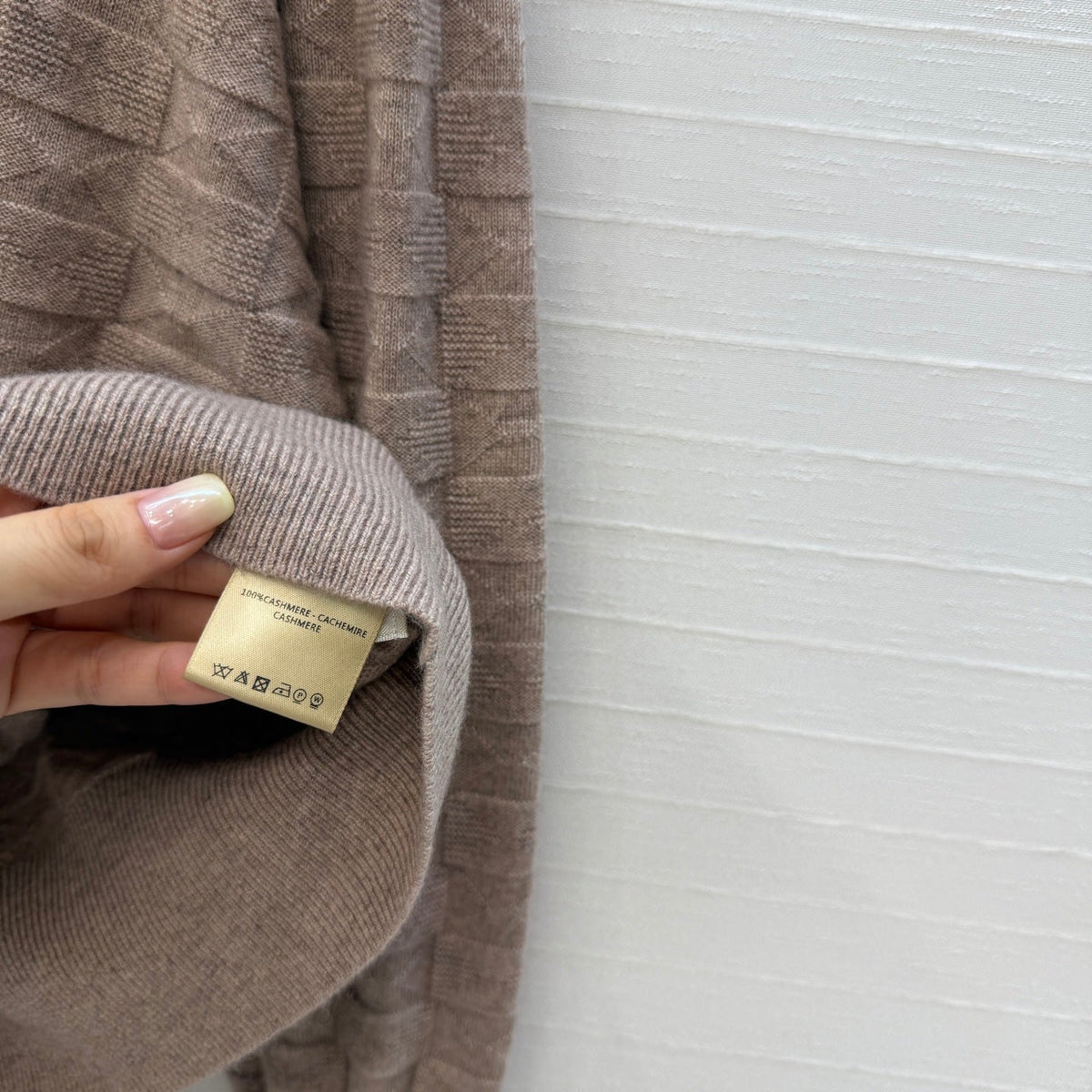 HM Monogram Toweling Cardigan Taupe Cashmere 402937