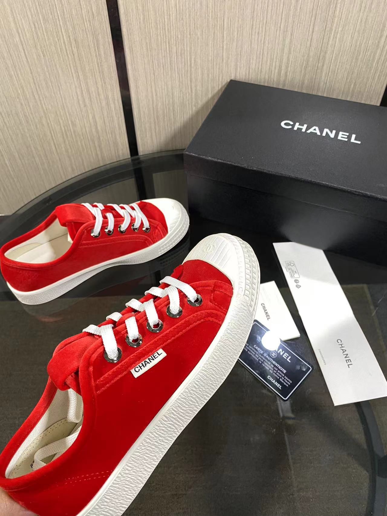 CC 26s Sneaker Red Velvet 799308