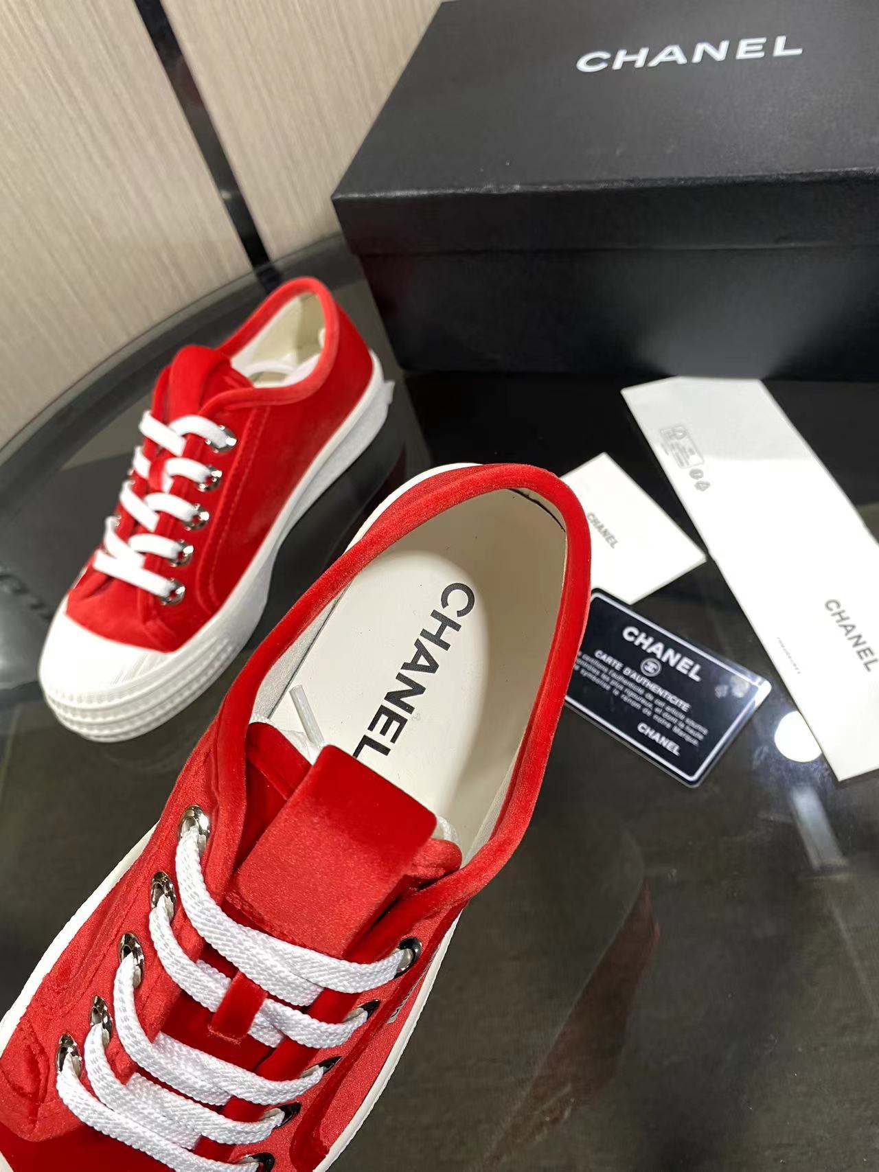 CC 26s Sneaker Red Velvet 799308