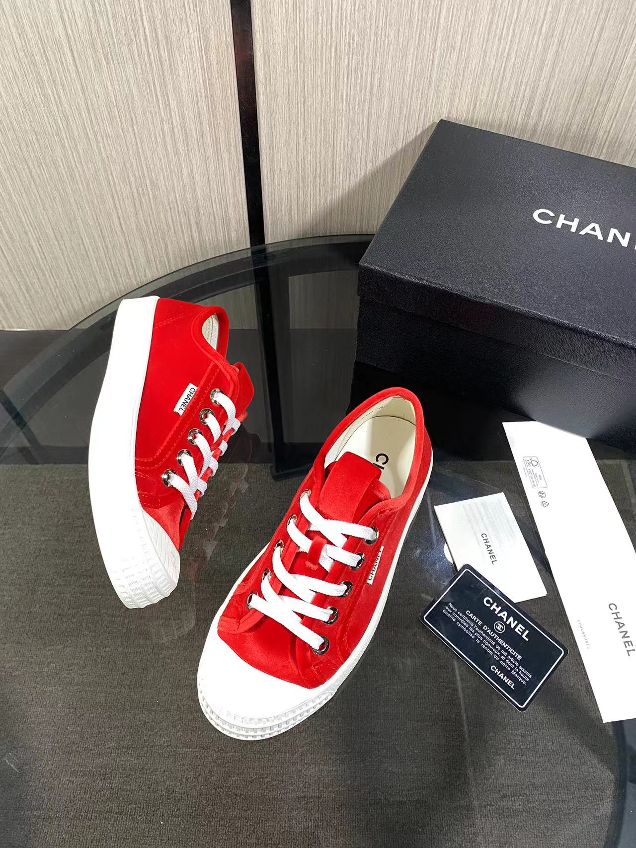 CC 26s Sneaker Red Velvet 799308