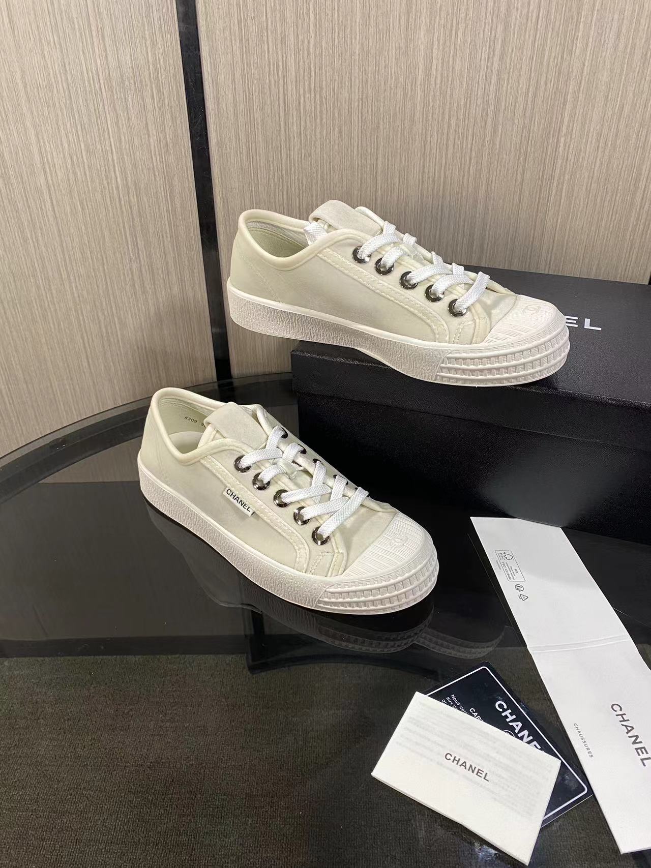 CC 26s Sneaker Light Khahi Velvet 799311