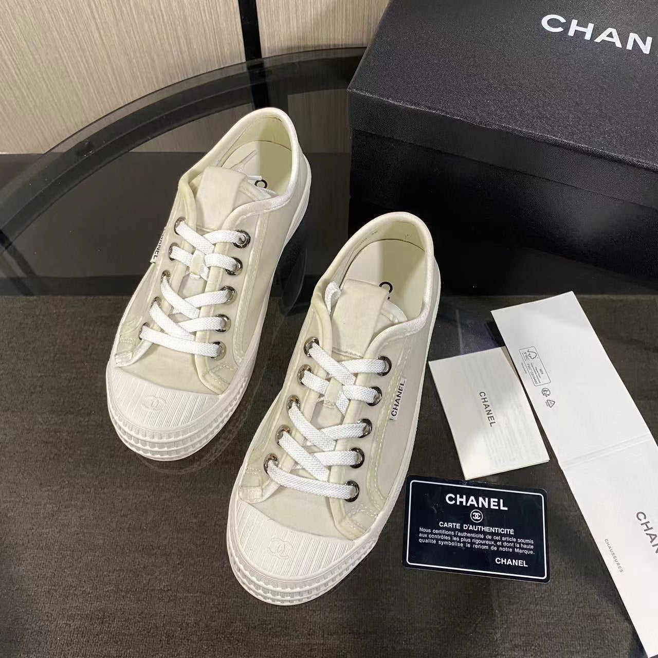 CC 26s Sneaker Light Khahi Velvet 799311