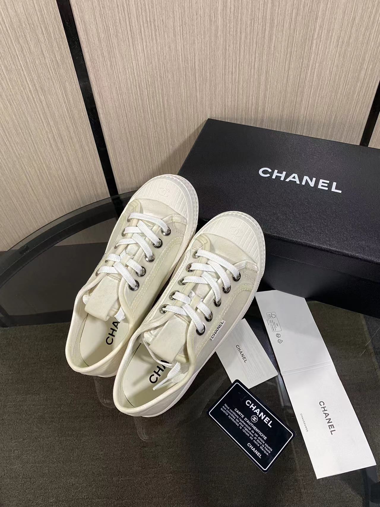 CC 26s Sneaker Light Khahi Velvet 799311