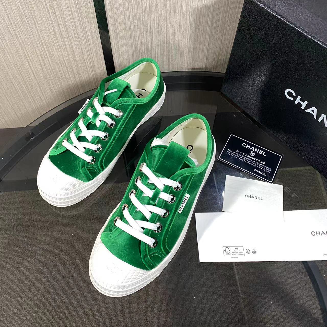 CC 26s Sneaker Teal Green Velvet 799313