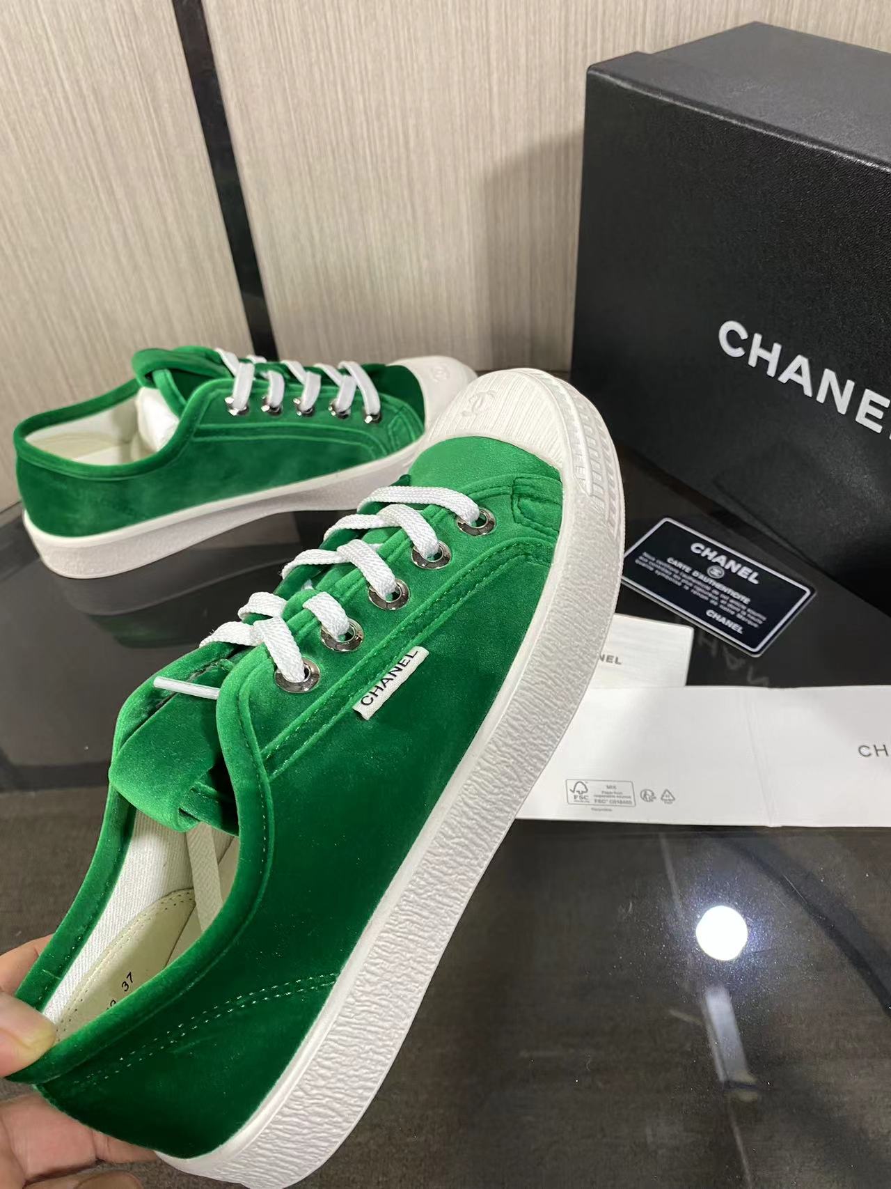 CC 26s Sneaker Teal Green Velvet 799313