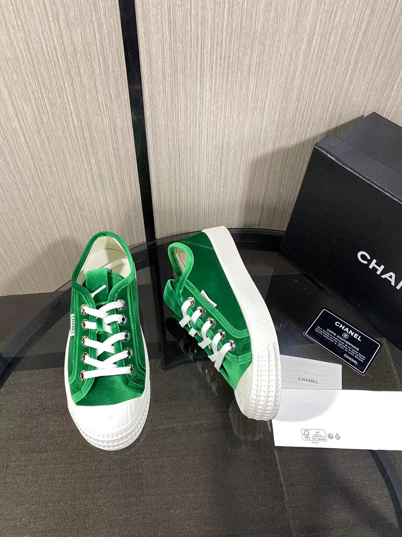 CC 26s Sneaker Teal Green Velvet 799313