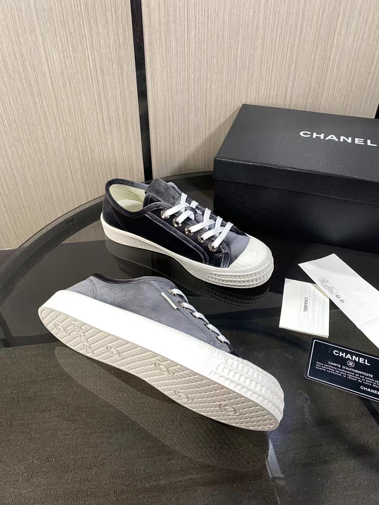 CC 26s Sneaker Black Velvet 799314