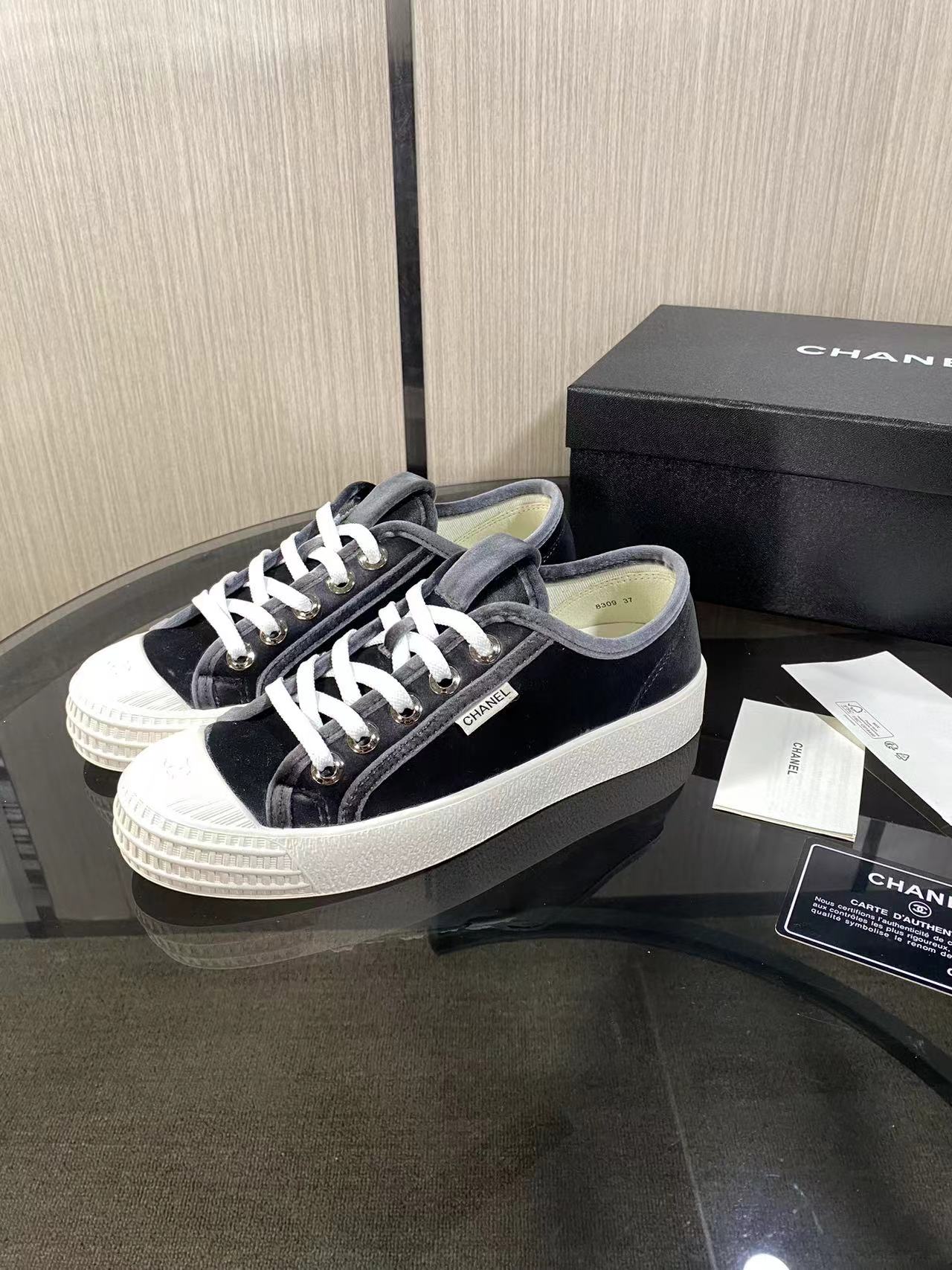 CC 26s Sneaker Black Velvet 799314