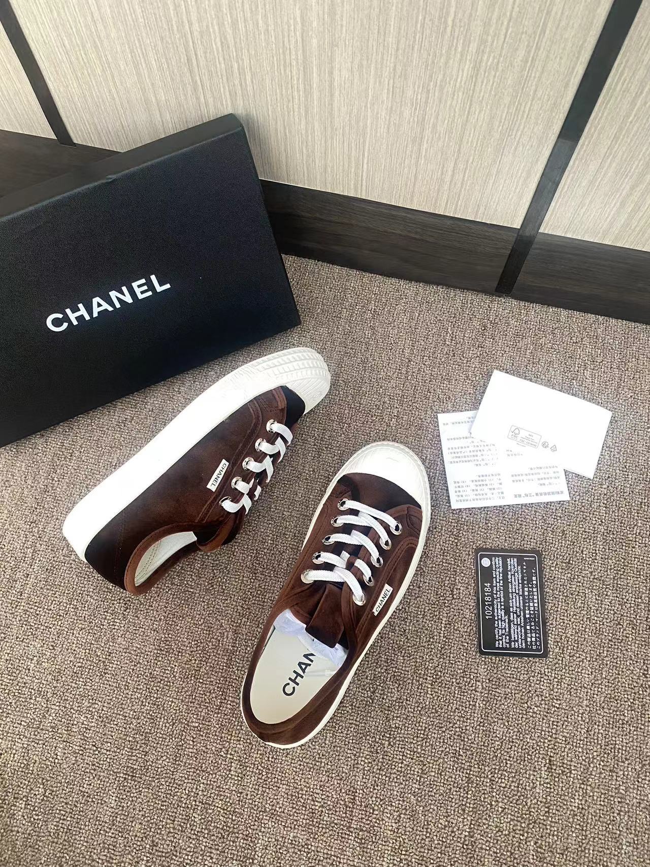 CC 26s Sneaker Brown Velvet 799315