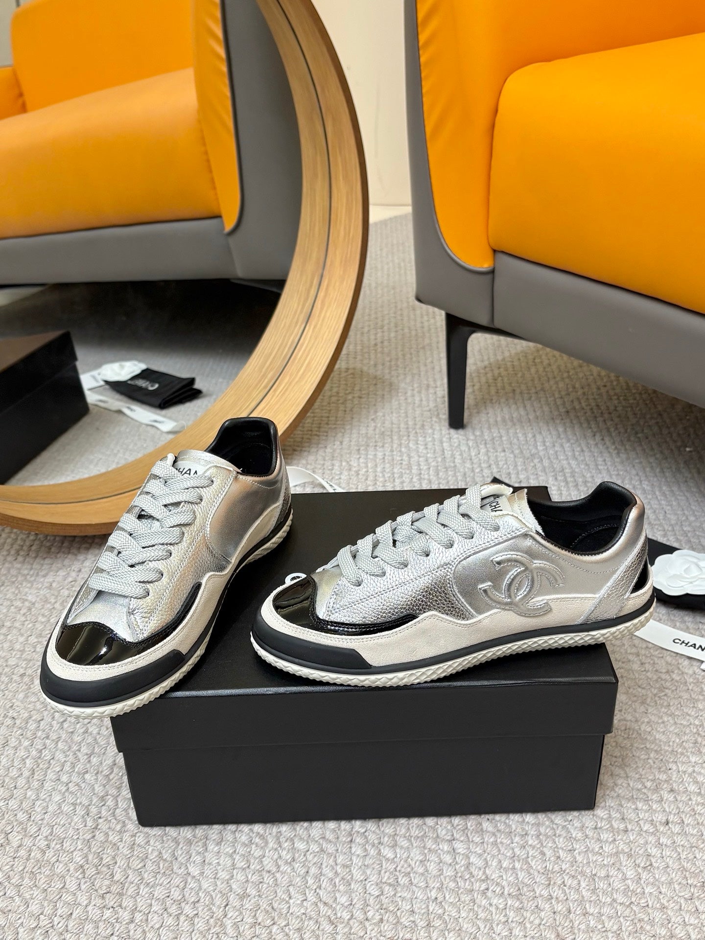CC 25C Casual Sneakers Sliver Black Cowhide Suede Patent Leather 528155