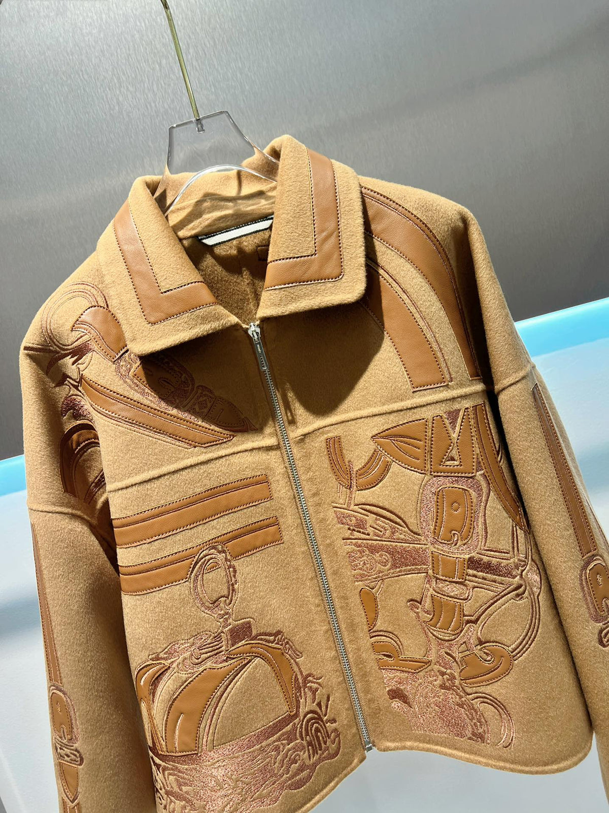 HM Embroidered Short Camel Brown Coat Wool Cashmere Calfskin 349655