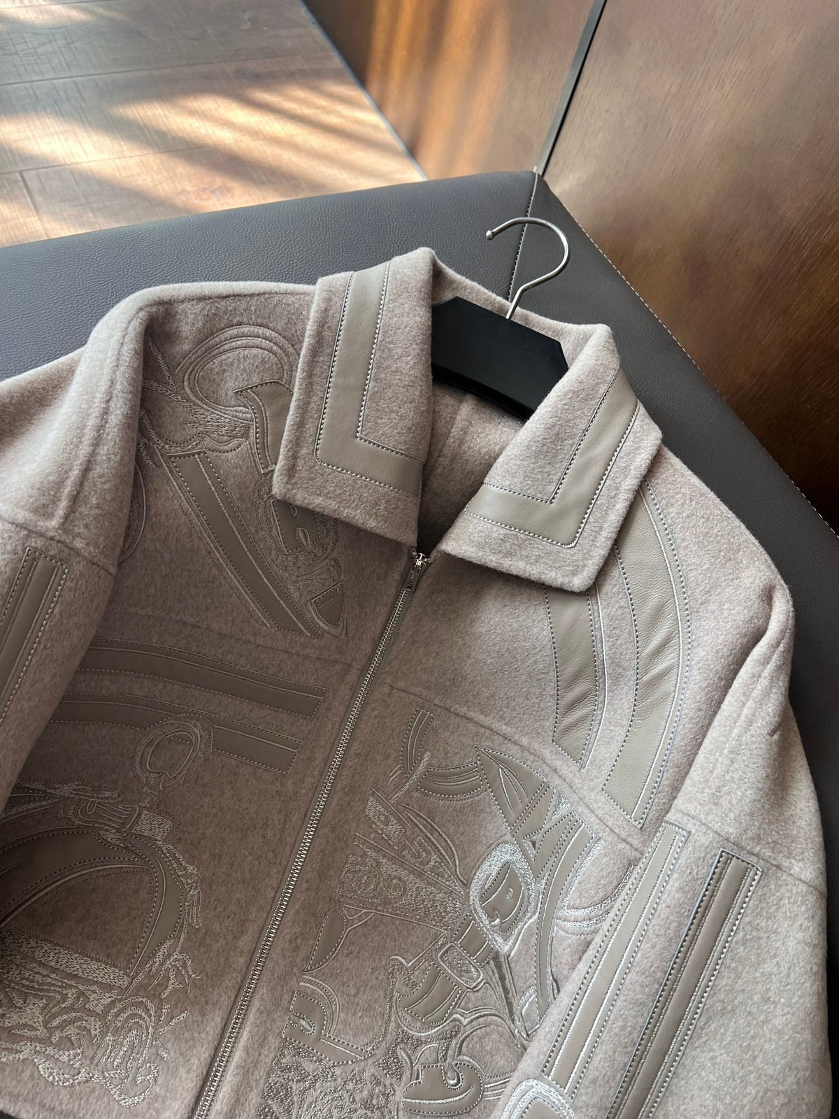 HM Embroidered Short Grey Coat Wool Cashmere Calfskin 304302