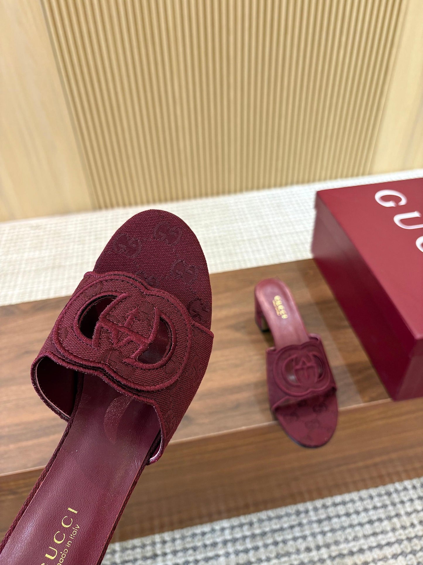 GG Interlocking G Cutout Sandals 5.5cm Burgundy Canvas 646506