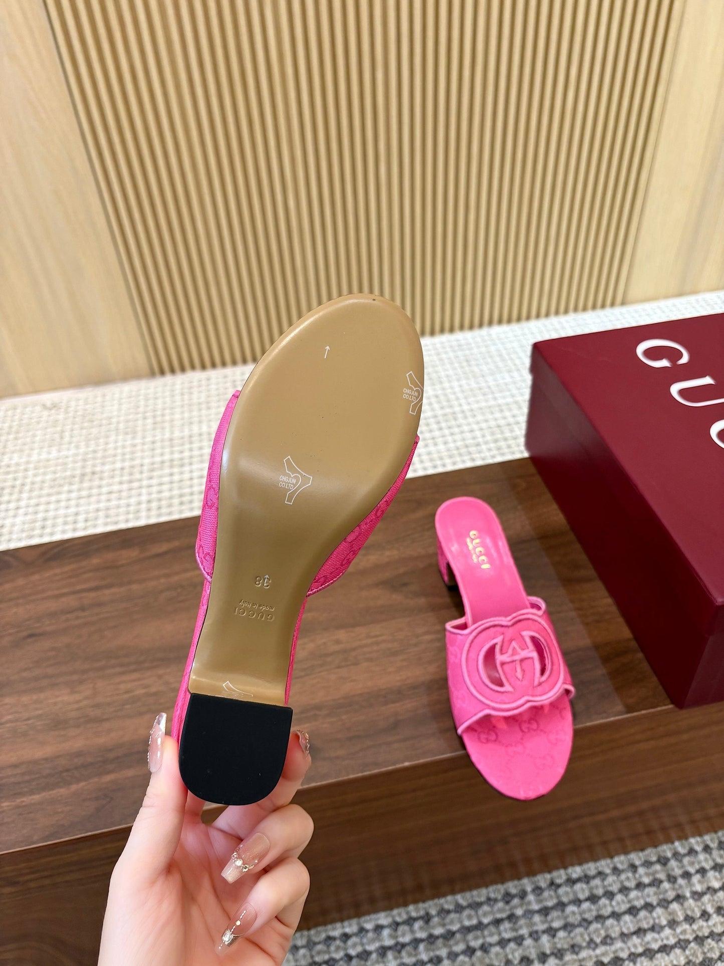 GG Interlocking G Cutout Sandals 5.5cm Hot Pink Canvas 646503