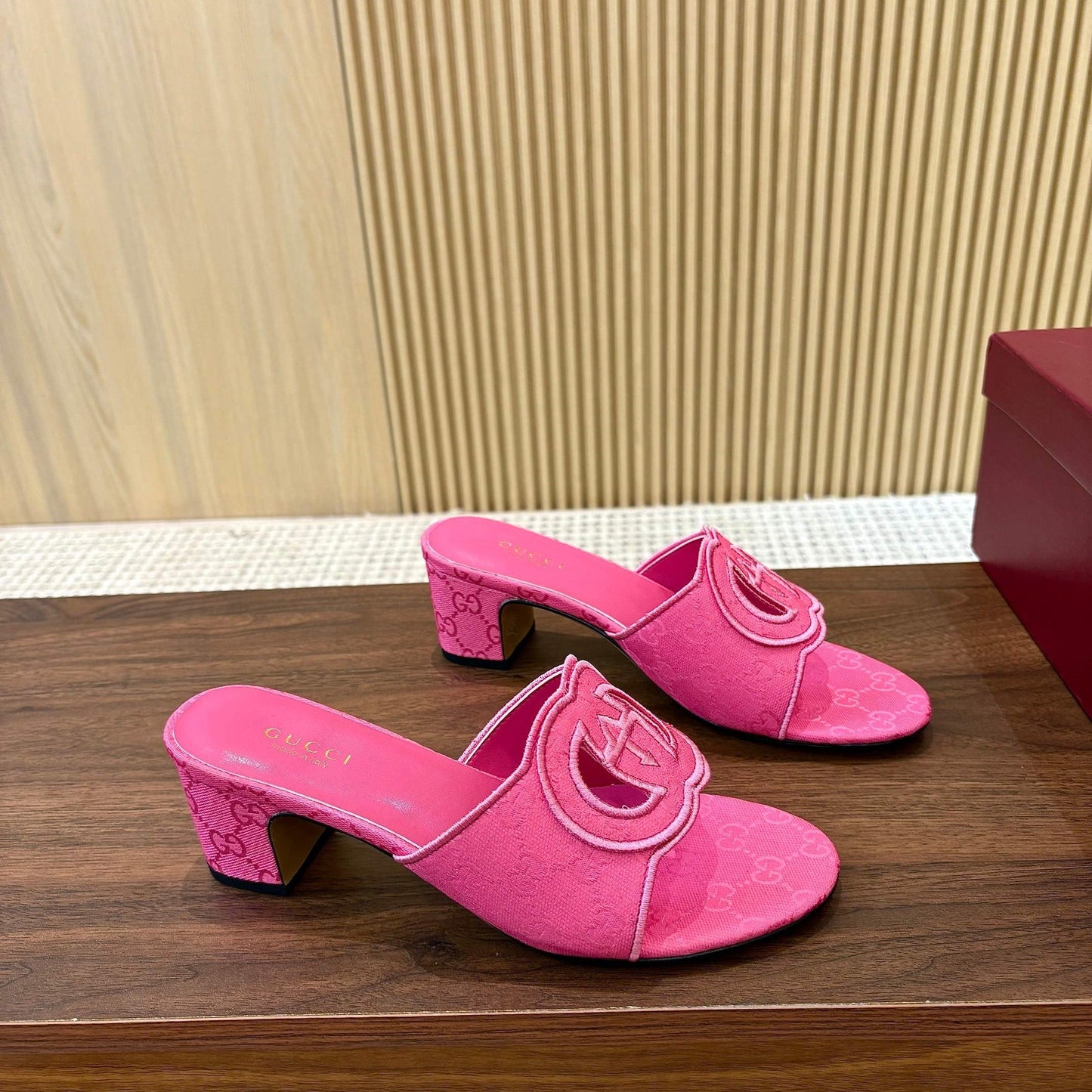 GG Interlocking G Cutout Sandals 5.5cm Hot Pink Canvas 646503