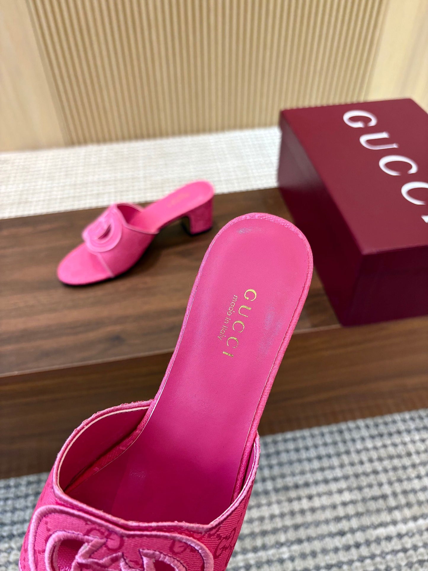 GG Interlocking G Cutout Sandals 5.5cm Hot Pink Canvas 646503