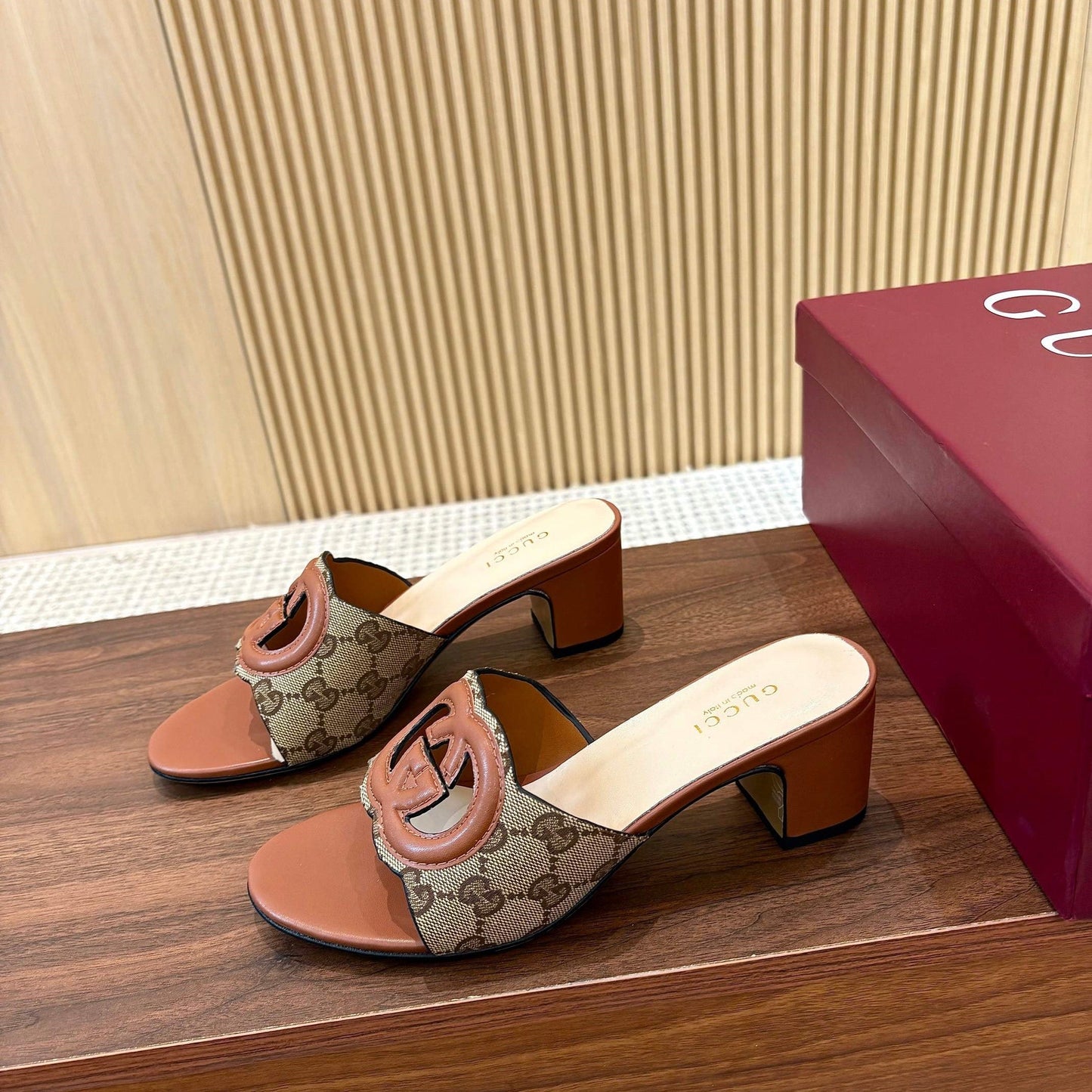 GG Interlocking G Cutout Sandals 5.5cm Brown Beige Sheepskin Canvas 646501