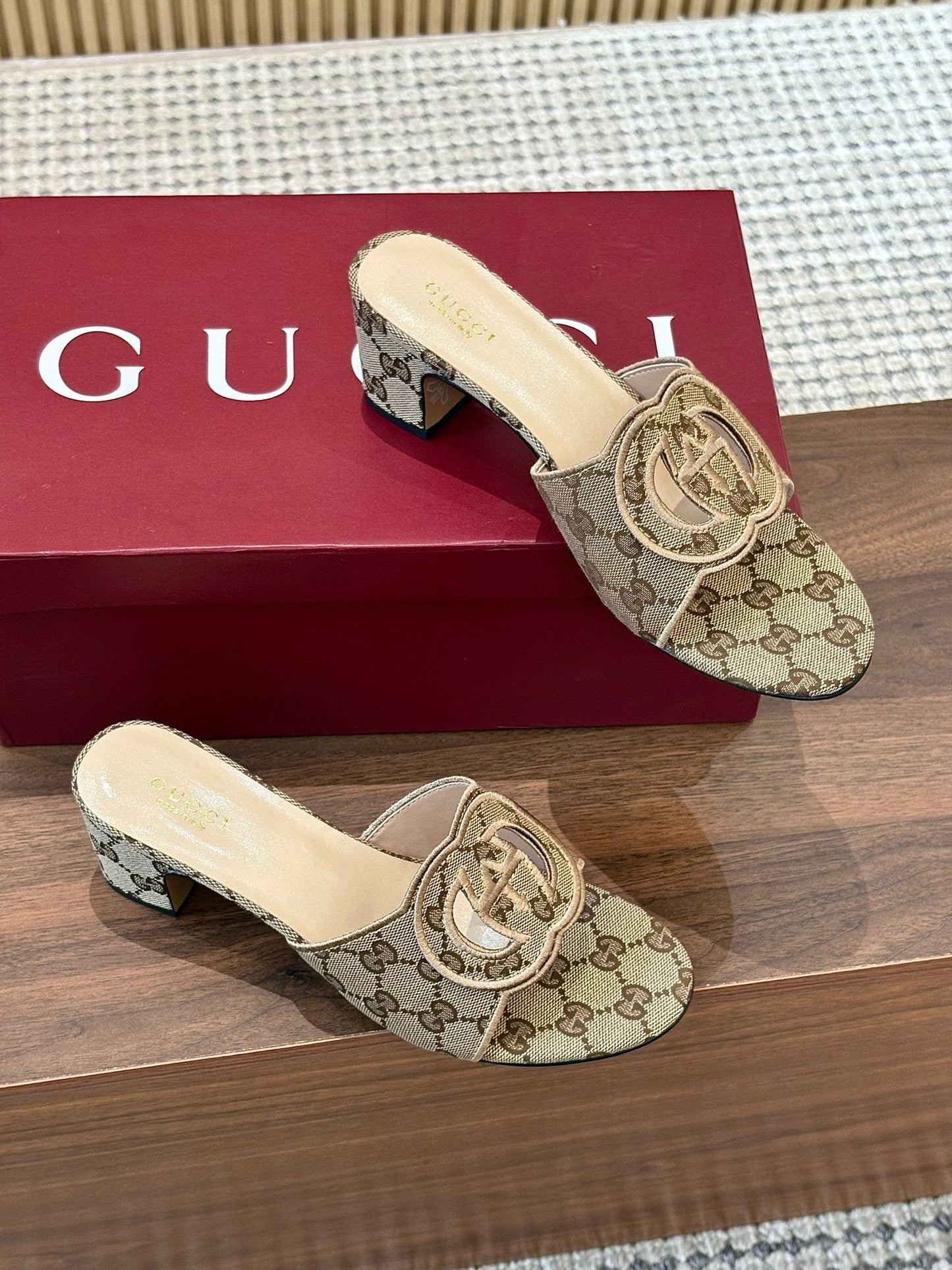 GG Interlocking G Cutout Sandals 5.5cm Khahi Beige Sheepskin Canvas 646500